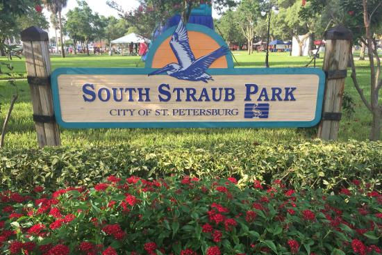An image of the signage for South Straub Park